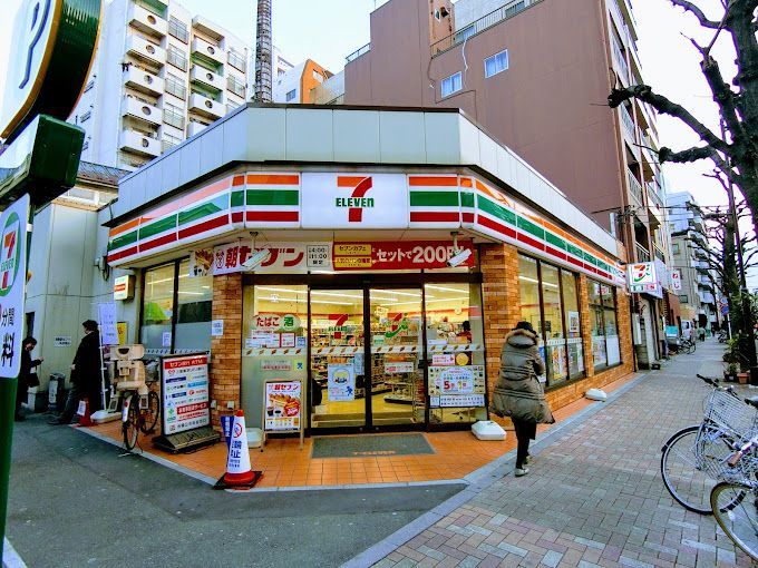 近くのセブンイレブン 台東下谷3丁目店まで212m（徒歩3分）