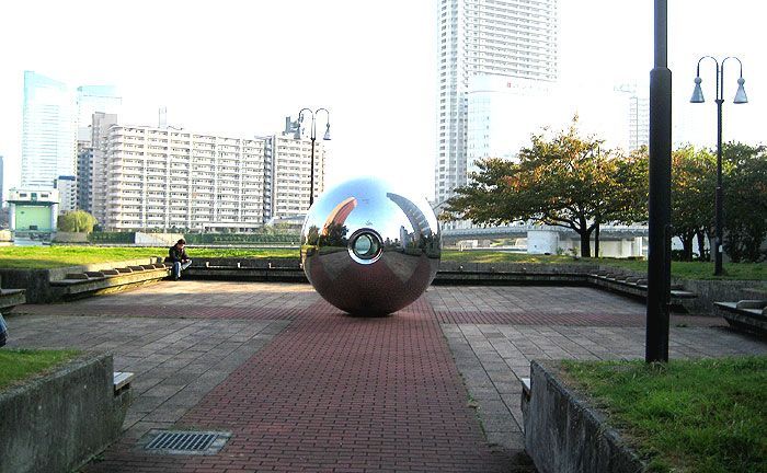 近くのはとば公園まで222m（徒歩3分）