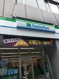 近くのファミリーマート 築地市場前店まで130m（徒歩2分）