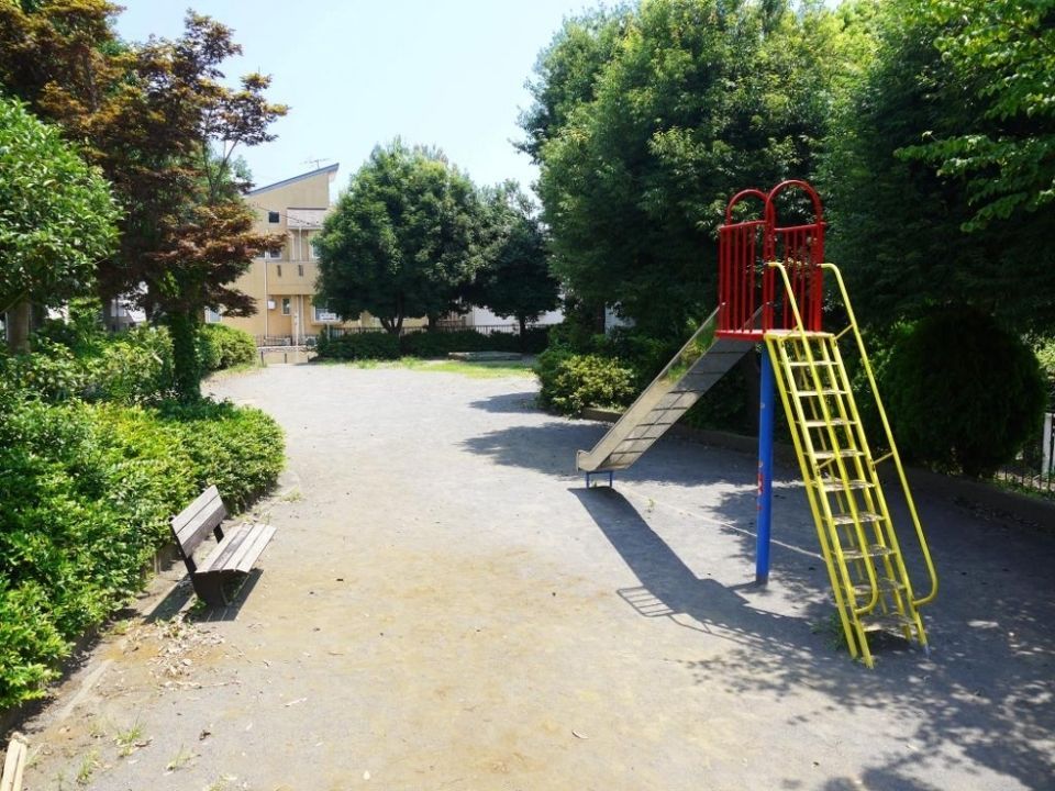 近くの三ツ沢上町公園まで29m(徒歩1分)