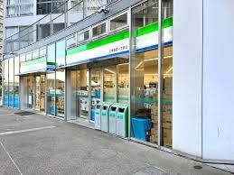 近くのファミリーマート 江東東雲一丁目店まで166m（徒歩3分）