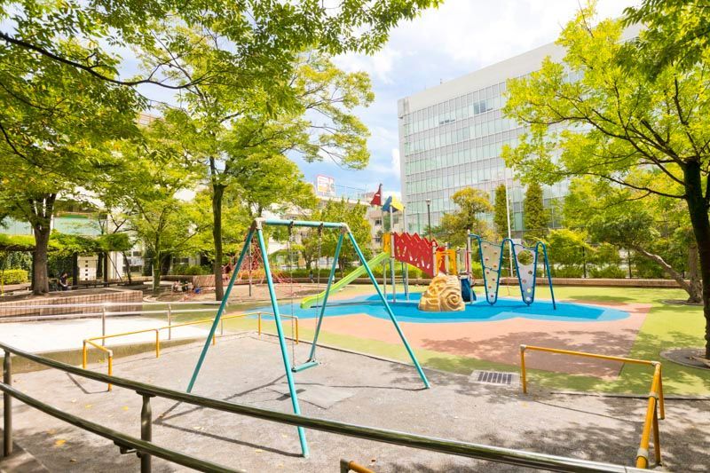近くの蛎殻町公園まで147m（徒歩2分）