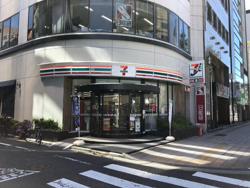 近くのセブンイレブン 台東柳橋1丁目店まで82m（徒歩2分）