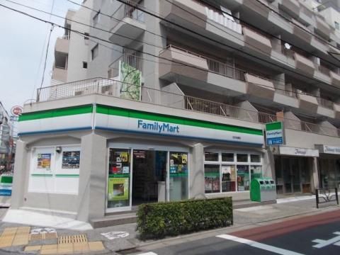 近くのファミリーマート 文京本郷店まで126m（徒歩2分）
