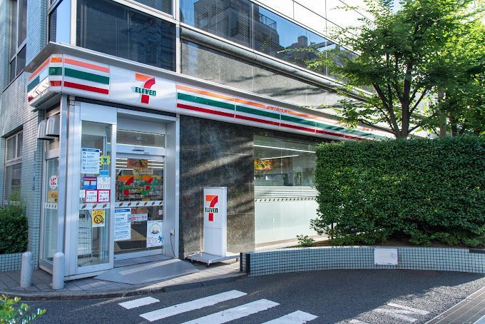近くのセブンイレブン 港区芝1丁目店まで91m（徒歩2分）