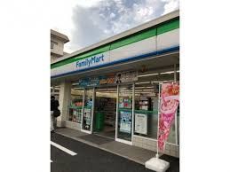 近くのファミリーマート 板橋高島平七丁目店まで88m（徒歩2分）