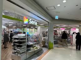 近くの100円ショップセリア 田町センタービル店まで672m（徒歩9分）