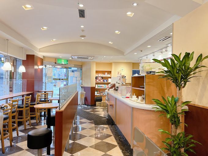 近くのドトールコーヒーショップ 銀座柳通り店まで195m（徒歩3分）