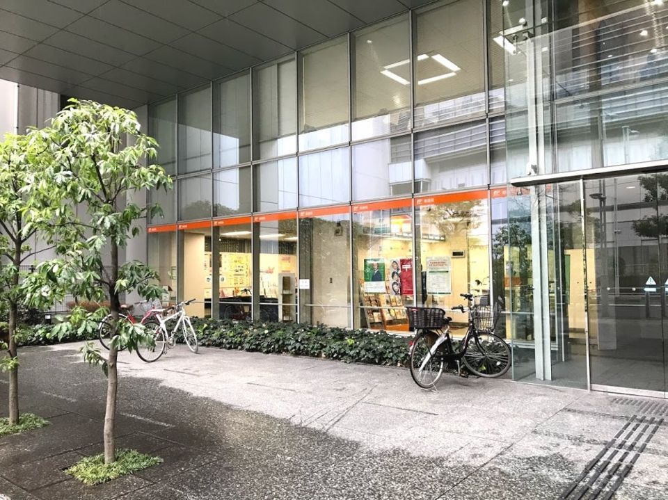 近くの港港南郵便局まで151m（徒歩2分）