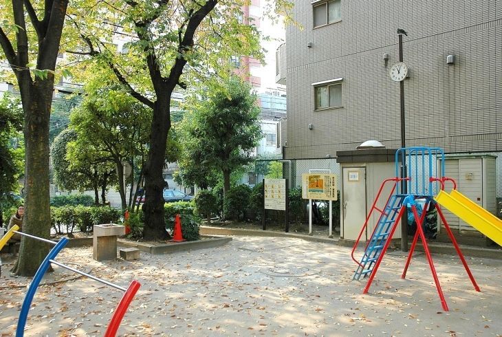 近くの山伏公園まで271m（徒歩4分）