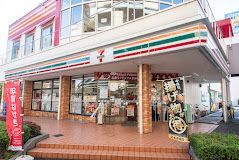 近くのセブンイレブン 江東枝川2丁目店まで173m（徒歩3分）