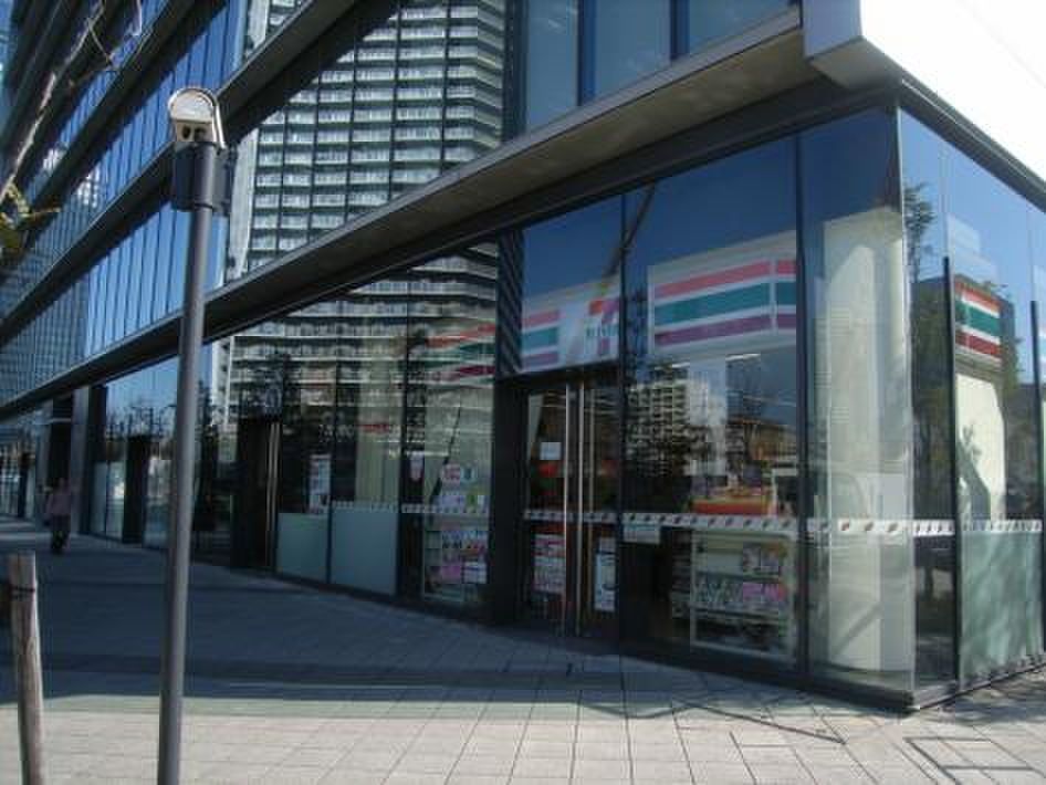 近くのセブンイレブン 晴海店まで513m（徒歩7分）