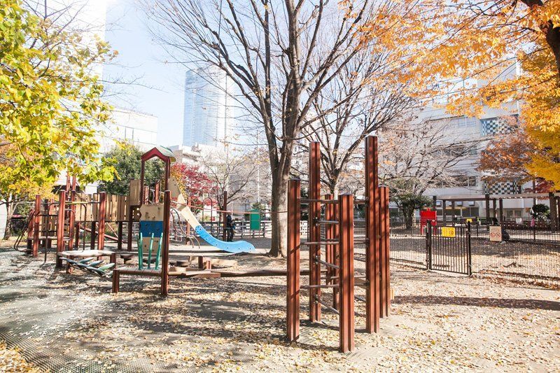 近くの笄 公園まで247m（徒歩4分）