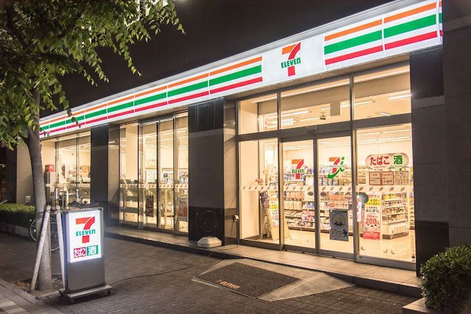 近くのセブンイレブン 日本橋人形町2丁目店まで196m（徒歩3分）