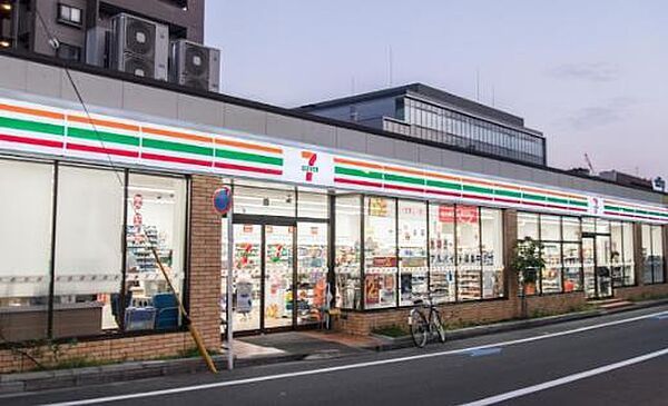 近くのセブンイレブン 江東佐賀2丁目店まで131m（徒歩2分）