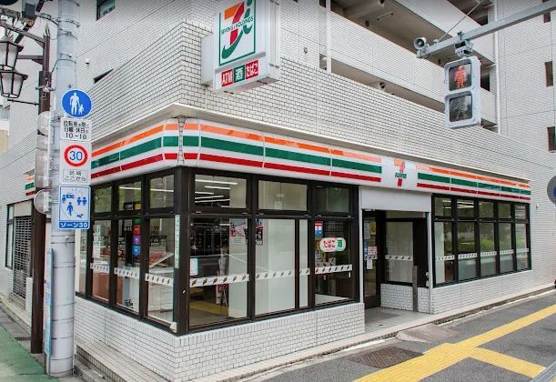 近くのセブンイレブン 飯田橋駅北店まで169m（徒歩3分）
