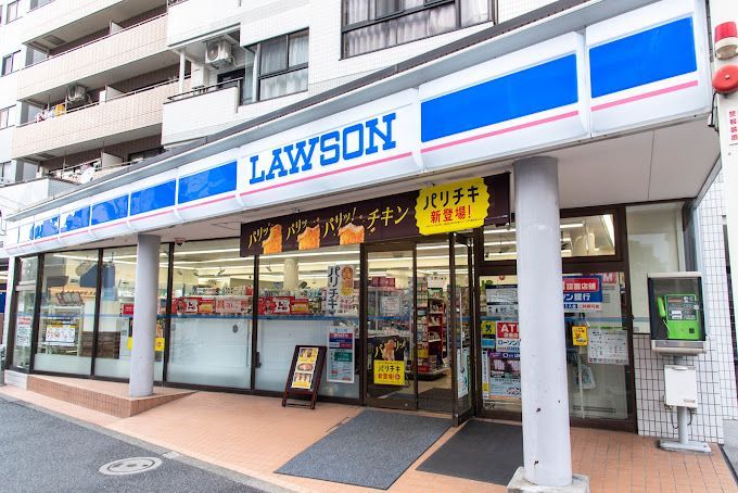 近くのローソン 南千住三丁目店まで178m（徒歩3分）