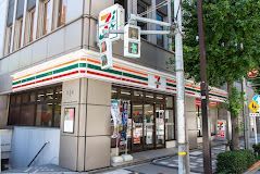 近くのセブンイレブン 中央区八丁堀4丁目店まで104m（徒歩2分）
