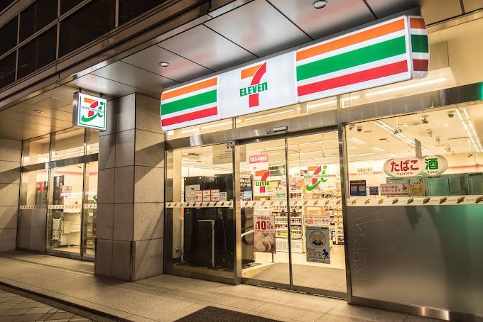 近くのセブンイレブン 日本橋堀留町2丁目店まで154m（徒歩2分）