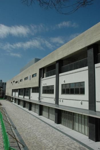 近くの西部区民事務所中谷分室まで1,634m（徒歩21分）