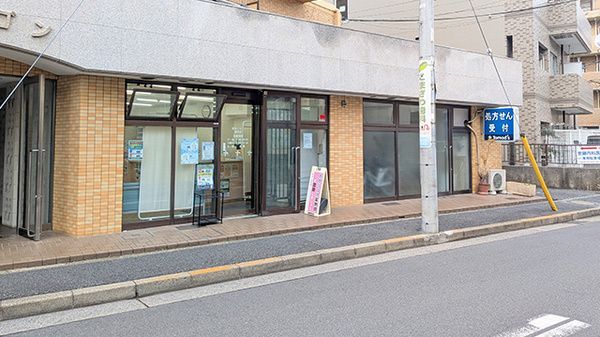 近くの薬局トモズ 葛西店まで363m（徒歩5分）