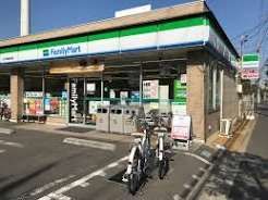 近くのファミリーマート 江戸川篠崎街道店まで424m（徒歩6分）