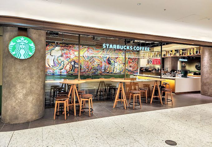 近くのスターバックスコーヒー 麻布台ヒルズ店まで193m（徒歩3分）