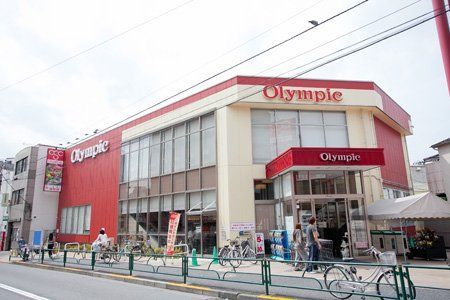 近くのドン・キホーテ新大久保駅前店まで589m（徒歩8分）