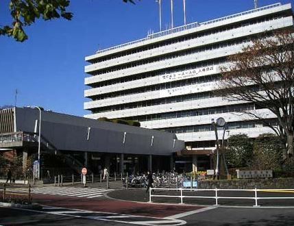 近くの中野区役所まで1,796m（徒歩23分）