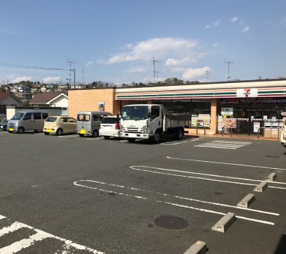 近くのセブンイレブン 川崎菅生1丁目店まで367m（徒歩5分）