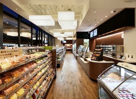 近くのファミリーマート 代官山店まで167m（徒歩3分）