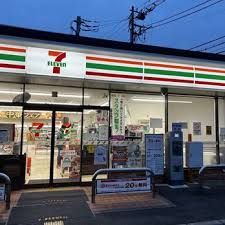 近くのセブンイレブン 世田谷上馬5丁目店まで201m(徒歩3分)