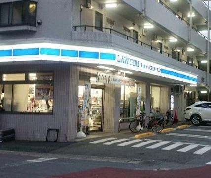 近くのコンビニまで265m（徒歩4分）