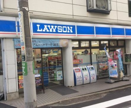近くのローソン 笹塚駅前店まで67m（徒歩1分）