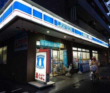 近くのローソン 杉並高井戸東二丁目店まで194m（徒歩3分）
