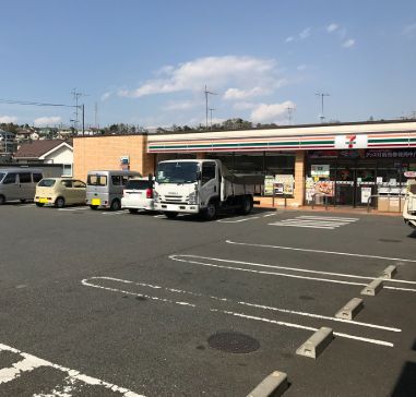 近くのセブンイレブン 川崎菅1丁目店まで257m（徒歩4分）