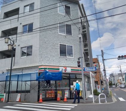 近くのセブンイレブン 世田谷下馬4丁目店まで167m（徒歩3分）