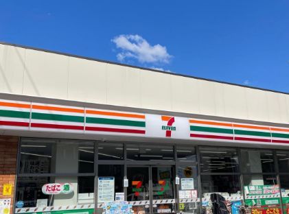 近くのセブンイレブン 大田区石川町2丁目店まで318m(徒歩4分)