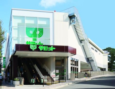 近くのサミットストア 本天沼店まで585m（徒歩8分）