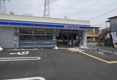 近くのローソン 世田谷北烏山三丁目店まで305m（徒歩4分）