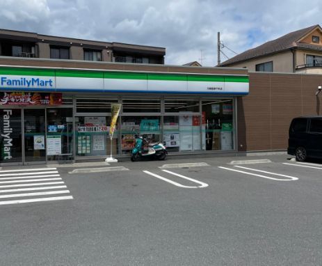 近くのファミリーマート 川崎千年店まで169m（徒歩3分）