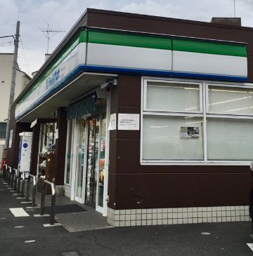 近くのファミリーマート 世田谷廻沢店まで154m（徒歩2分）