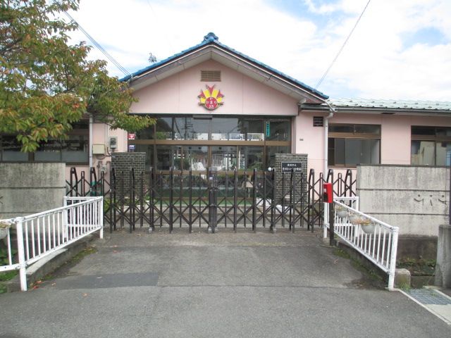 近くの豊岡市立豊岡ひかり幼稚園まで280m（徒歩4分）