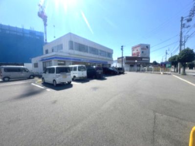 近くのローソン 徳島中吉野町店まで1,013m（徒歩13分）
