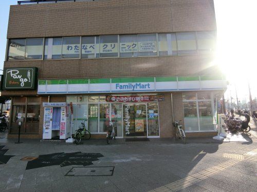 近くのファミリーマート 関目駅前店まで295m(徒歩4分)