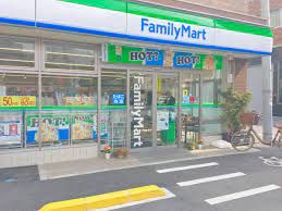 近くのファミリーマート 墨田亀沢四丁目店まで107m（徒歩2分）