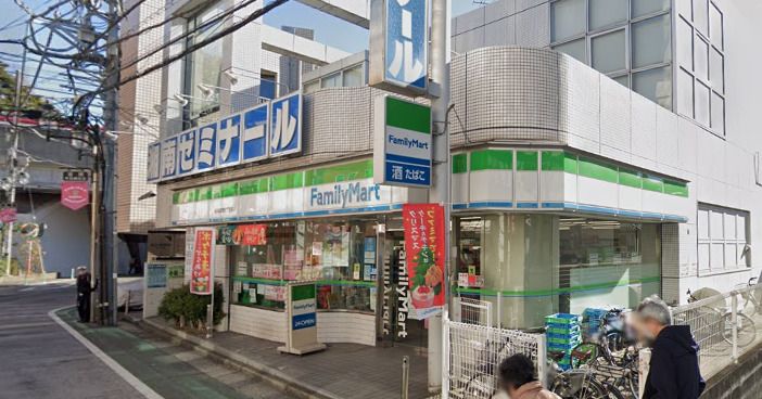 近くのコンビニまで1,027m（徒歩13分）