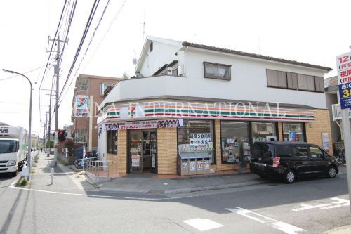 近くのセブン－イレブン 市川新井３丁目店まで183m（徒歩3分）