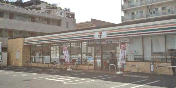 近くのセブンイレブン 小金井梶野通り店まで493m(徒歩7分)