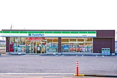 近くのファミリーマート 玉村町福島店まで839m(徒歩11分)